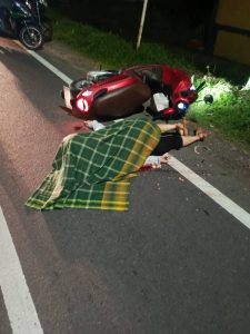 Pemotor Wanita Tewas Terlindas Truk di Sidoarjo