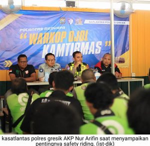 Ngopi Bareng Ojol Satlantas Gresik Mengajak Lakukan Safety Riding di Ops Semeru 2026
