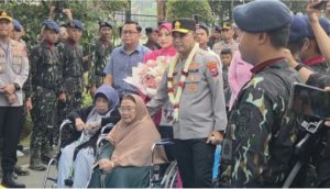 Disambut Pedang Pora, Kapolda Jatim Irjen Pol Dekananto Komitmen Polisi Bersama Masyarakat